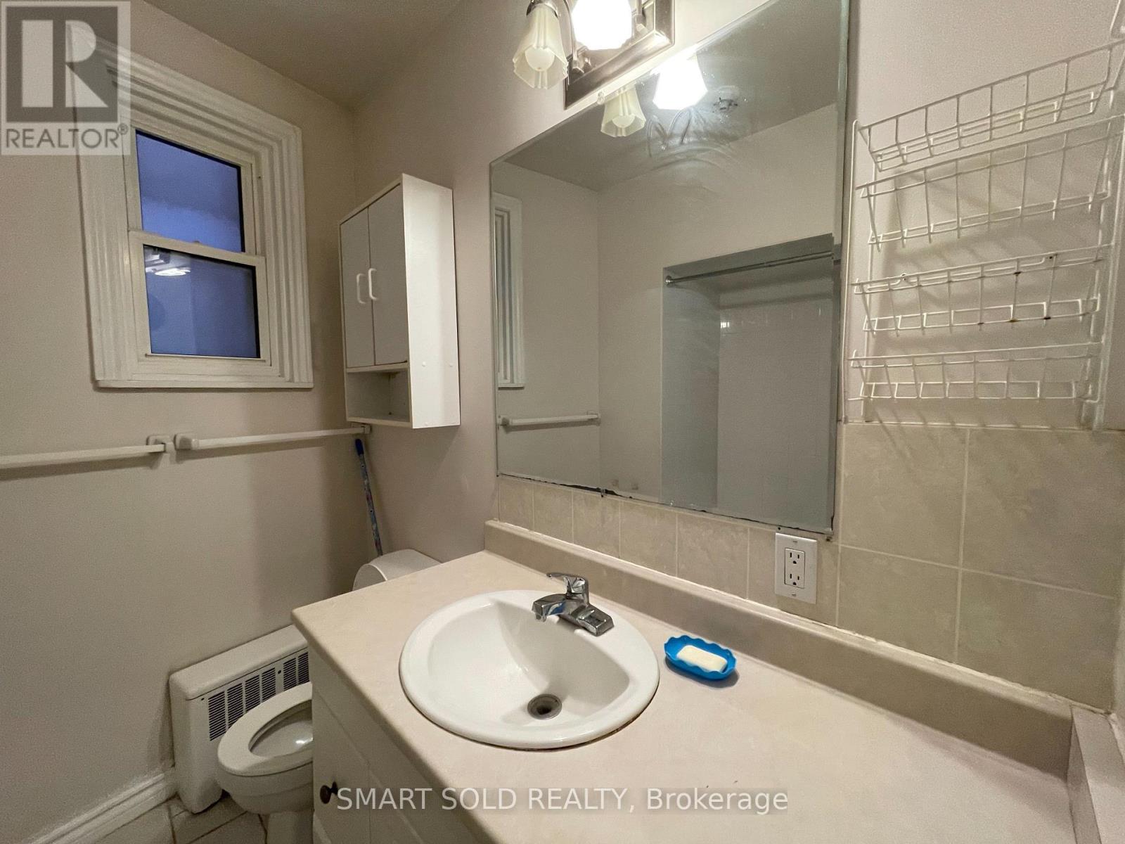#UPPER -6 OLD KINGSTON RD, #Upper