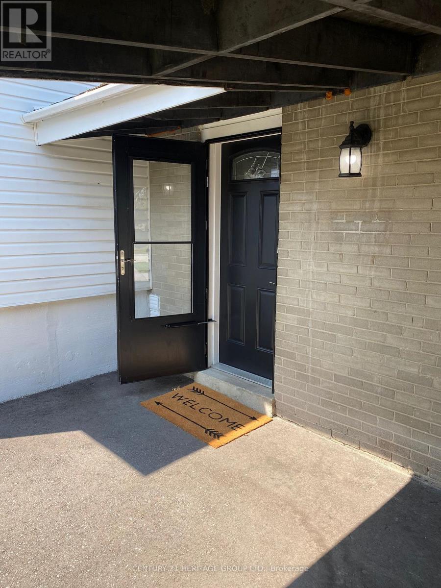 #MAIN -876 ANTONIO ST, #Main