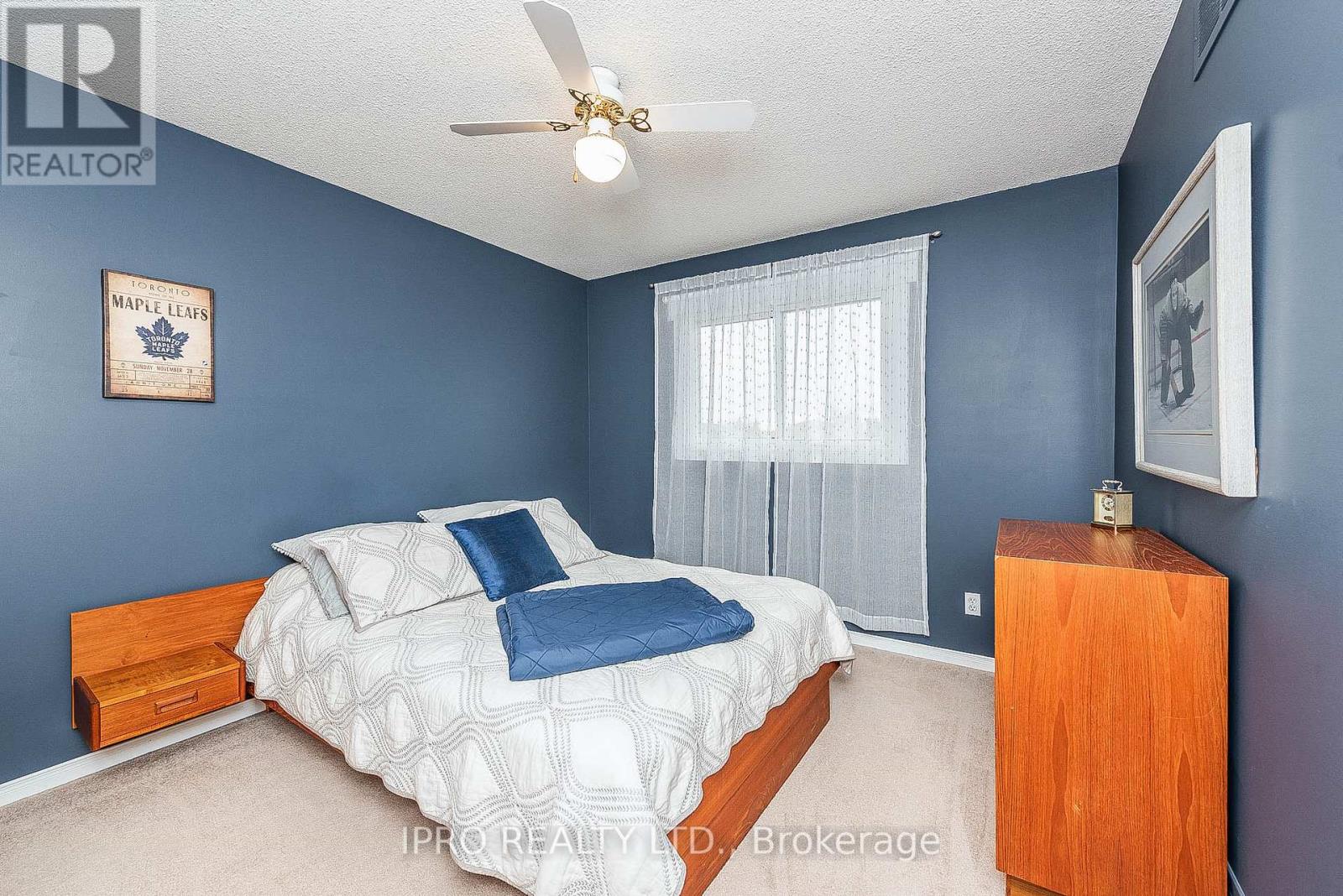 11 MURKAR CRES