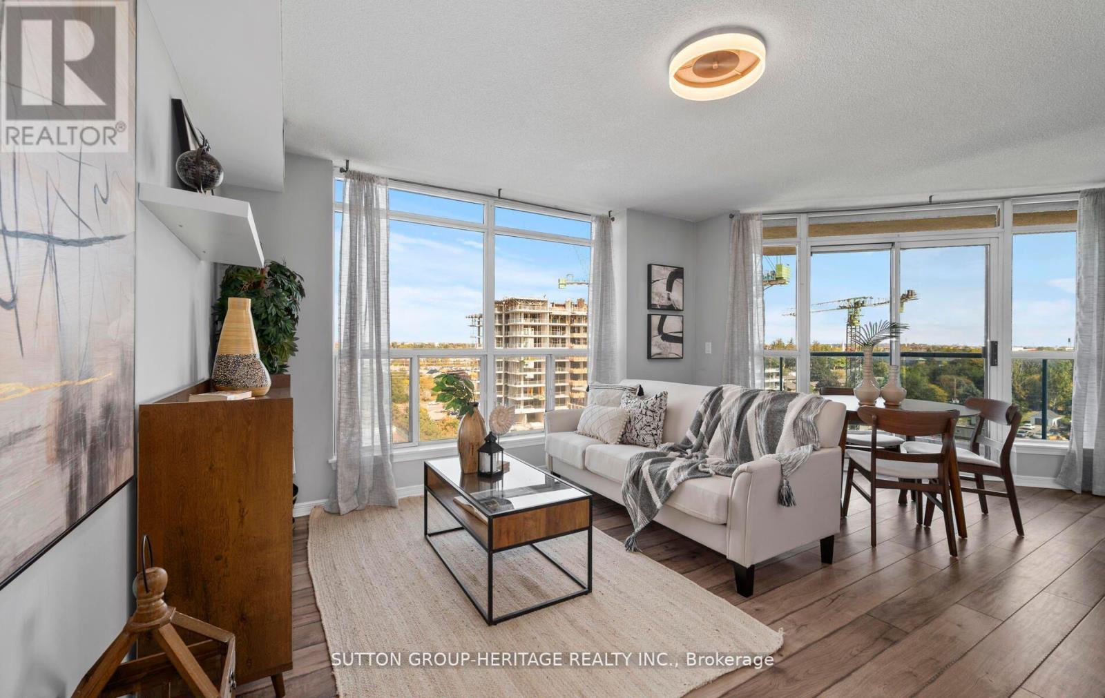 #901 -340 WATSON ST W, #901