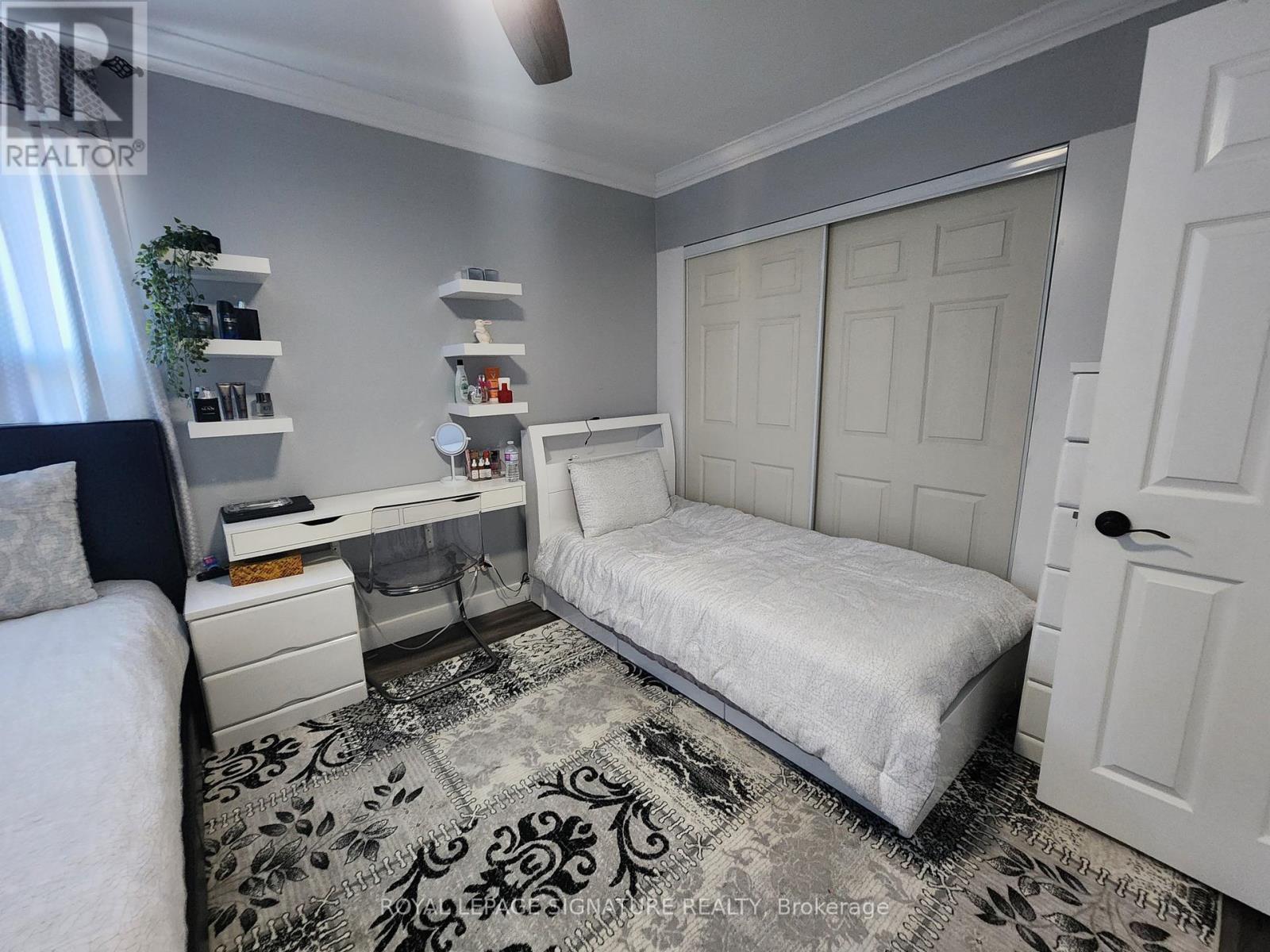 #UPPER -38 GLYNN RD, #Upper