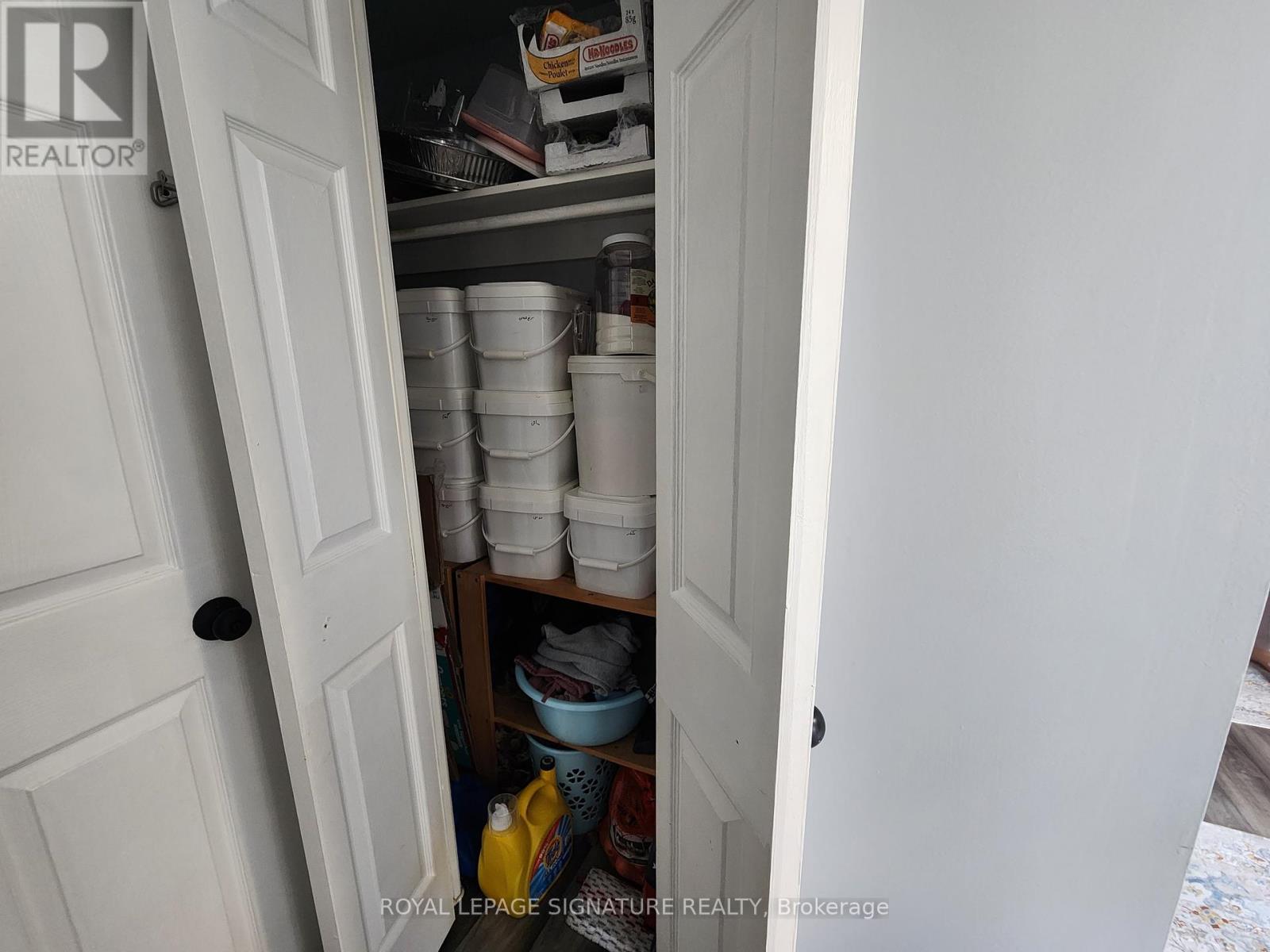 #UPPER -38 GLYNN RD, #Upper