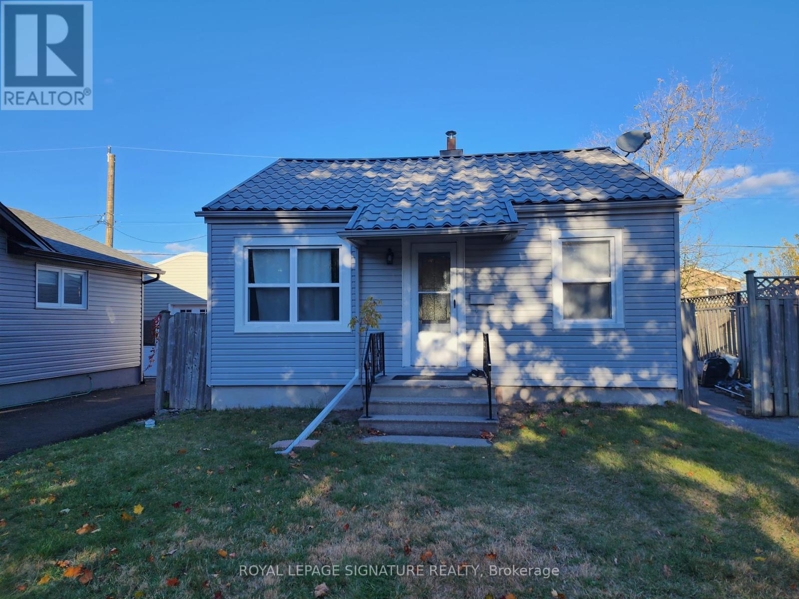 #UPPER -38 GLYNN RD, #Upper