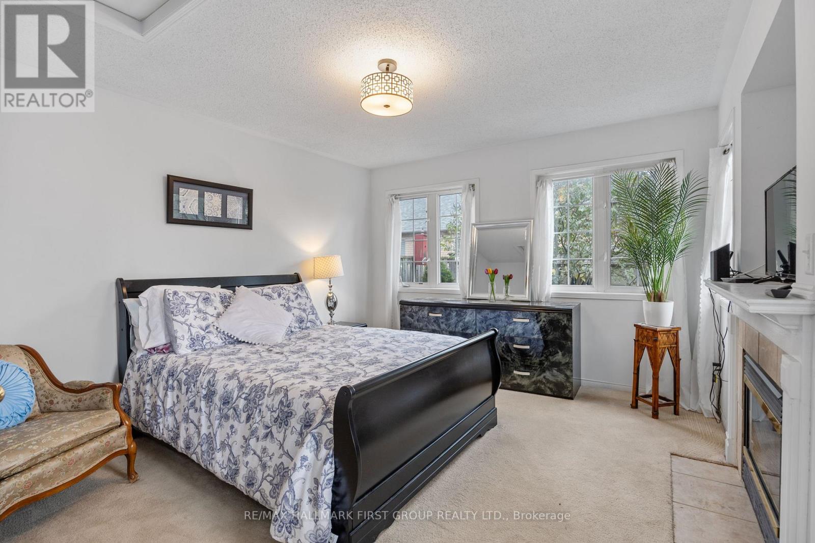 30 TREEN CRES