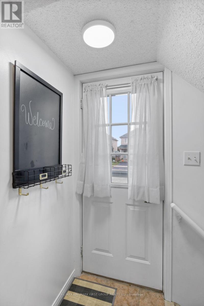 30 TREEN CRES