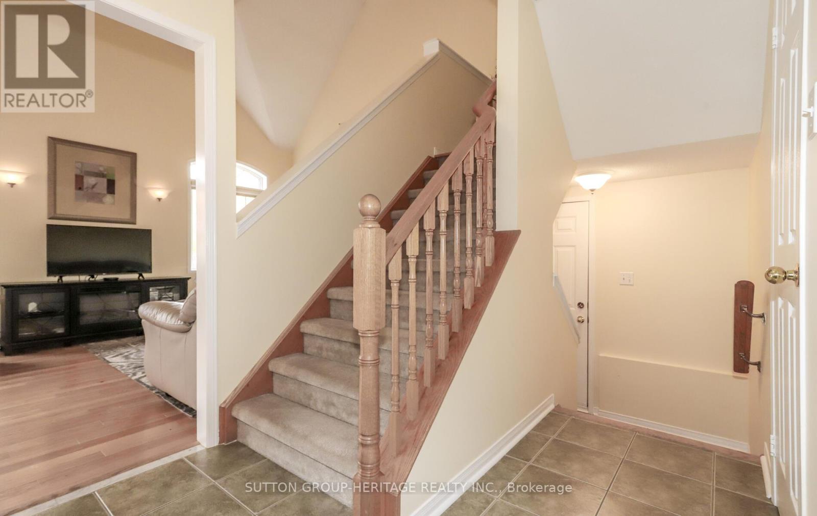 36 GIDLEY LANE