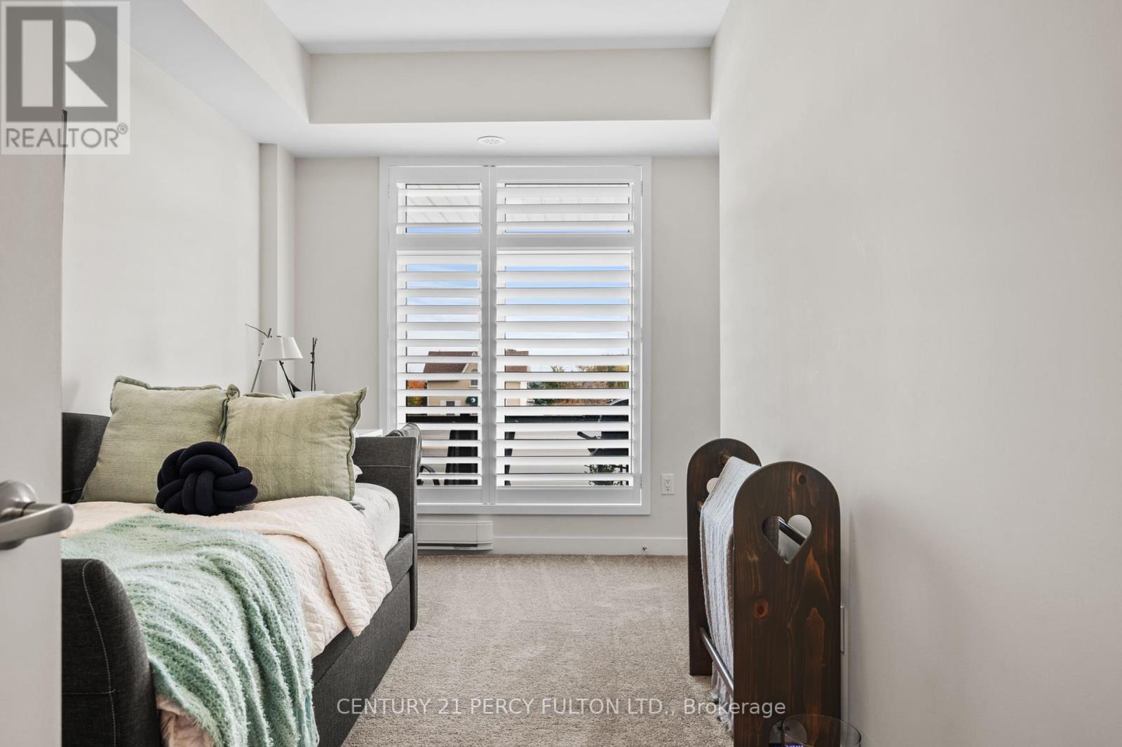 #207 -2550 CASTLEGATE CROSSING, #207