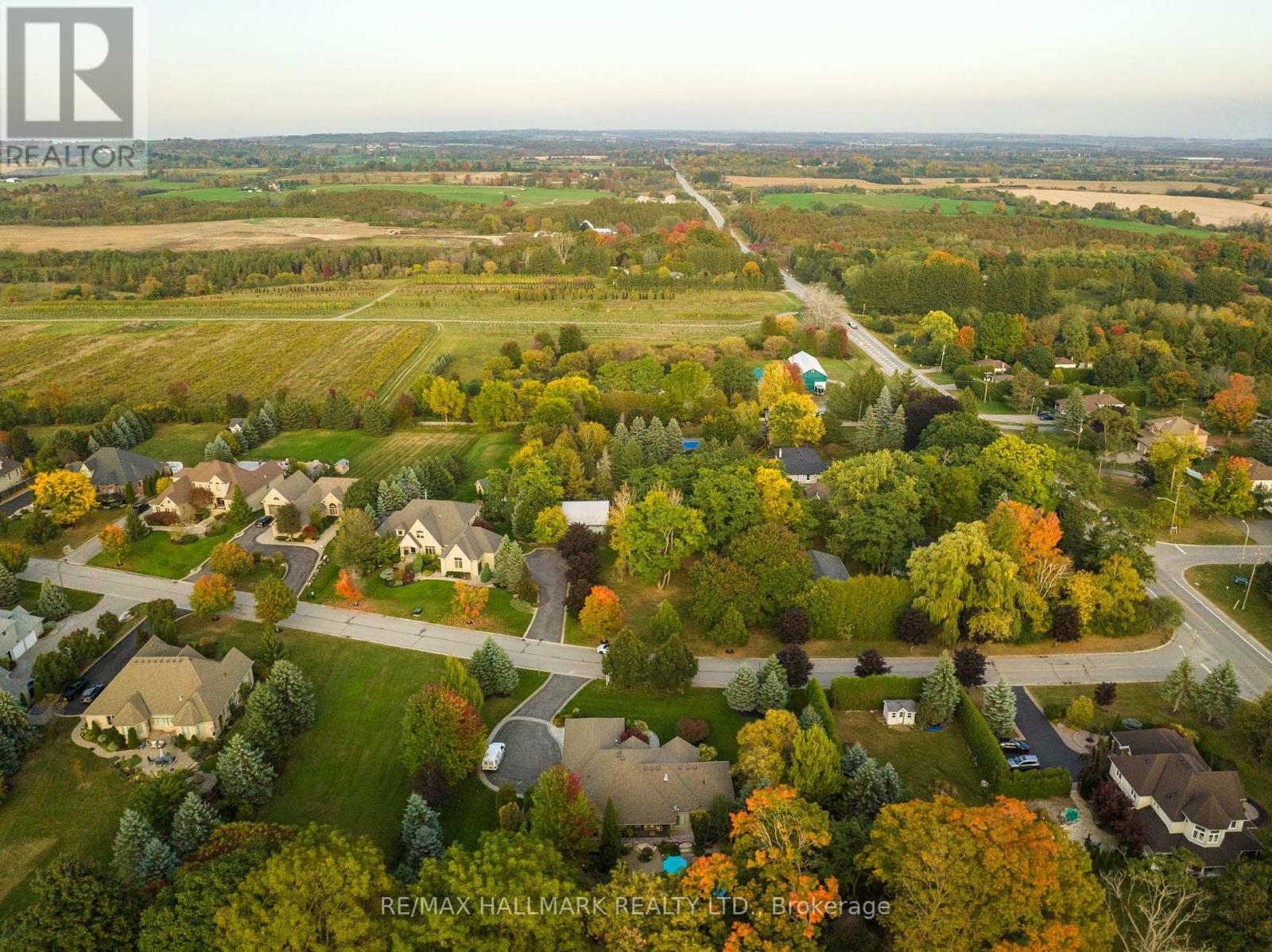 6 WILSON HOUSE DR