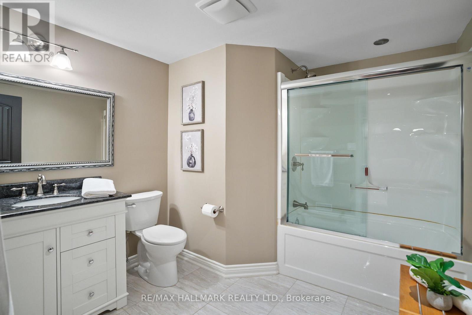 6 WILSON HOUSE DR