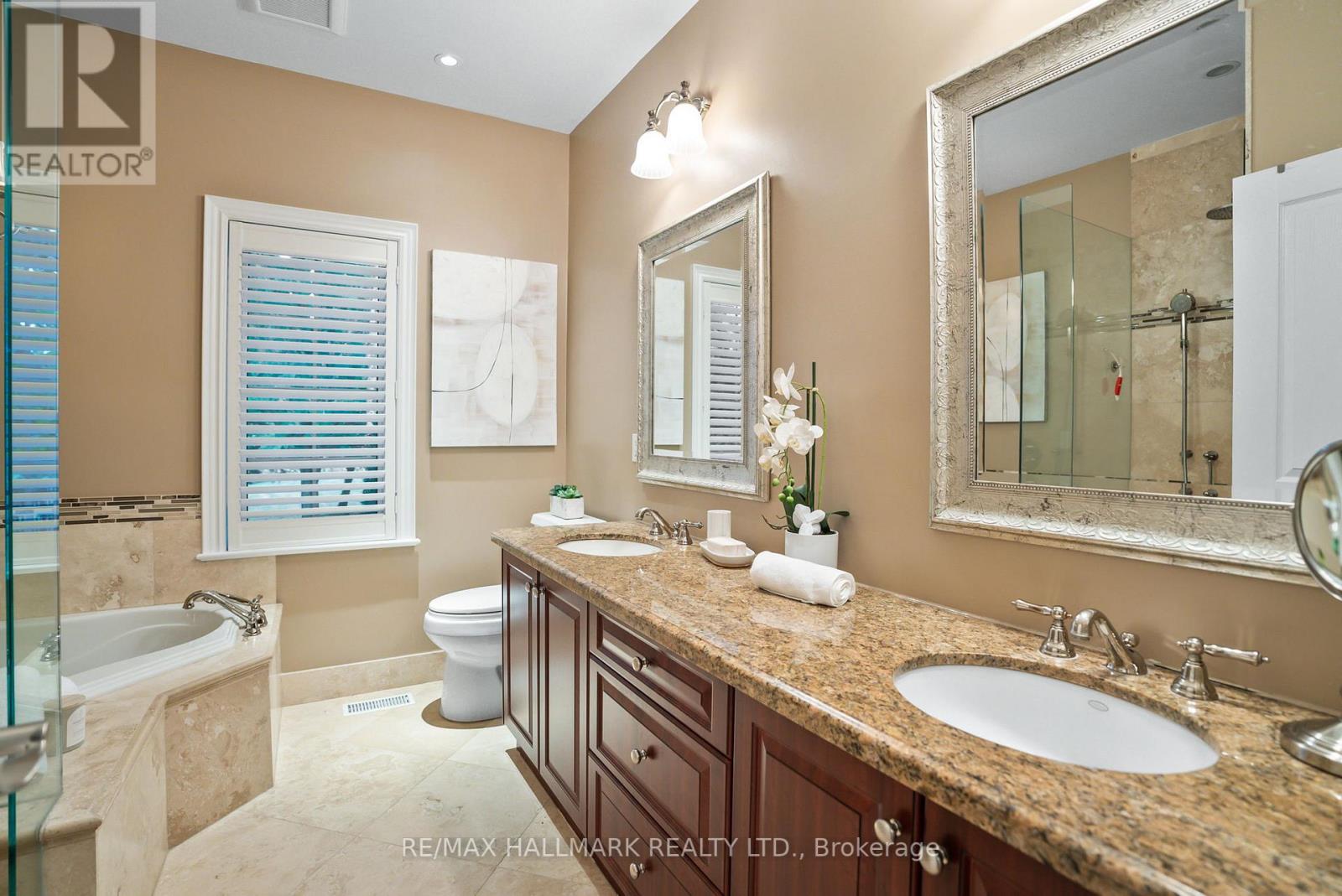 6 WILSON HOUSE DR