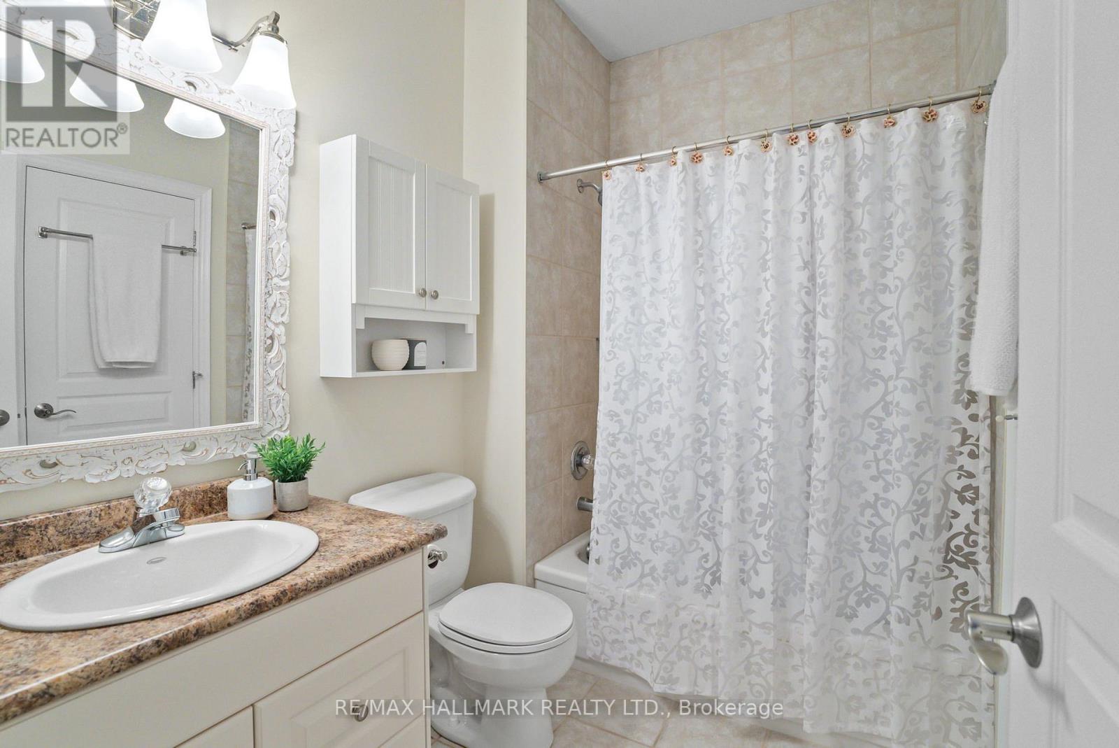 6 WILSON HOUSE DR