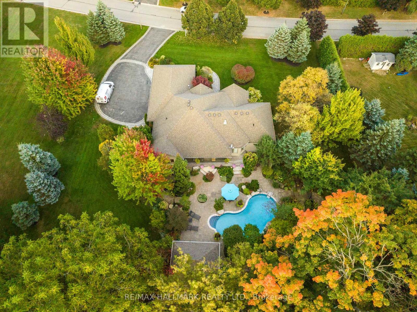 6 WILSON HOUSE DR