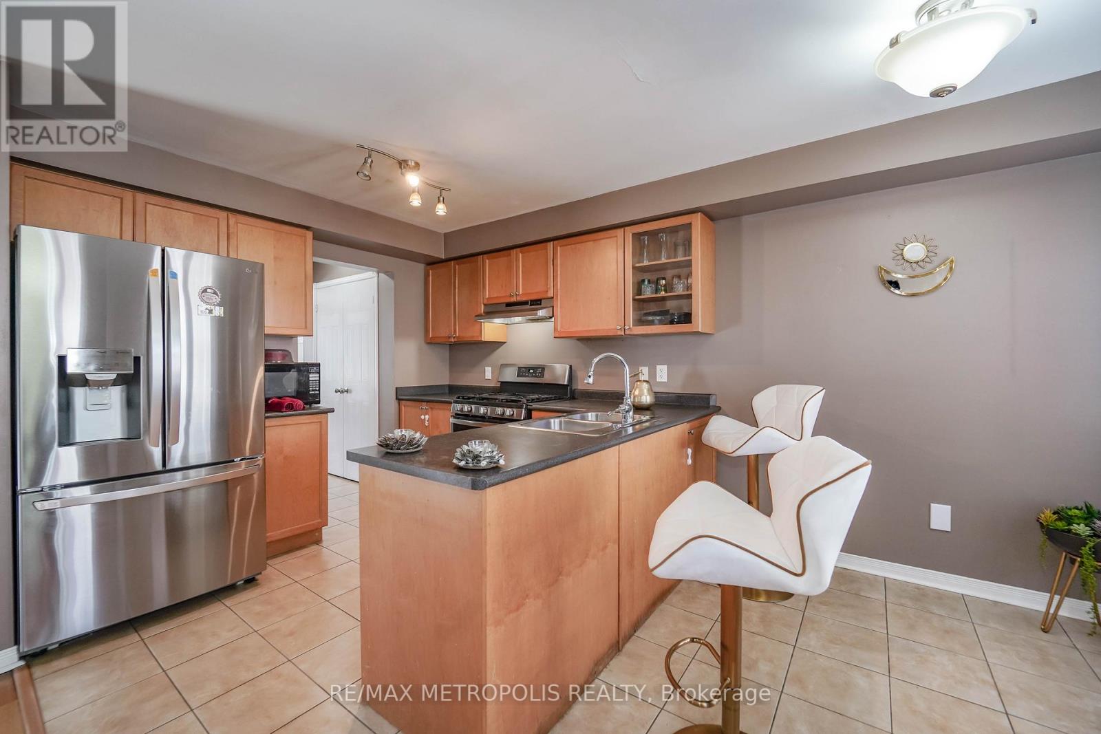 #12 -1790 FINCH AVE