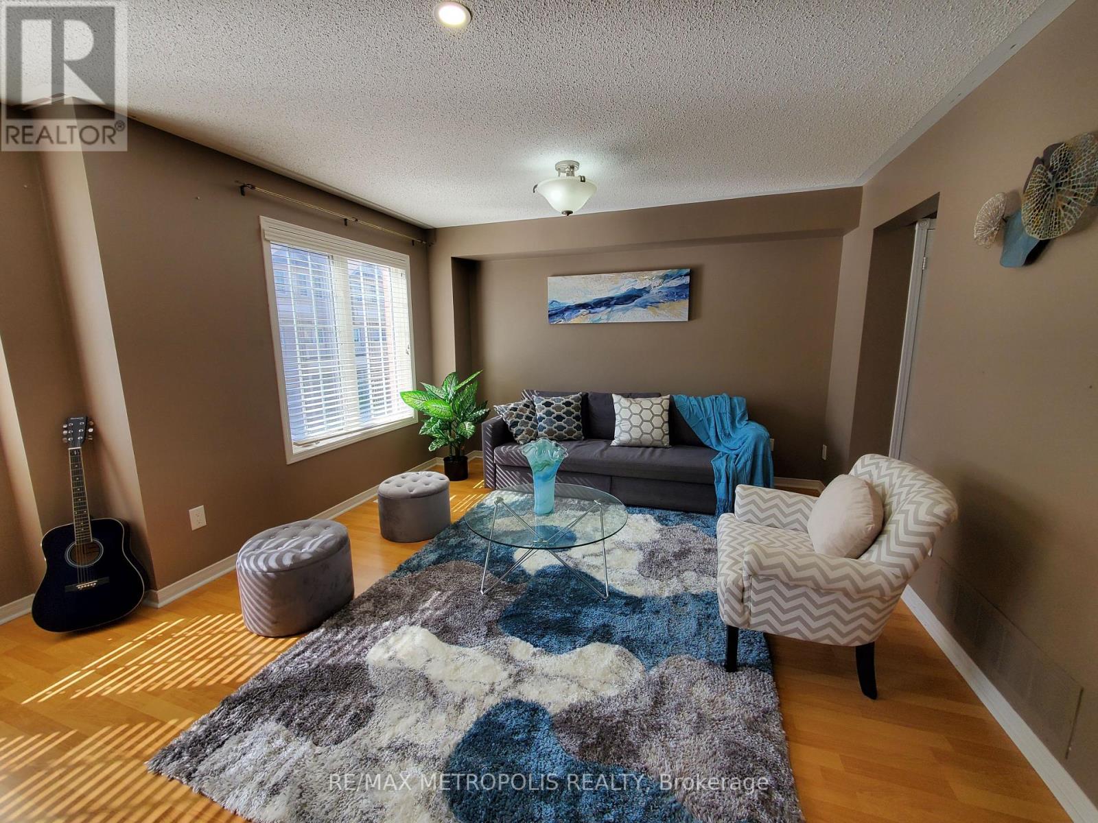 #12 -1790 FINCH AVE