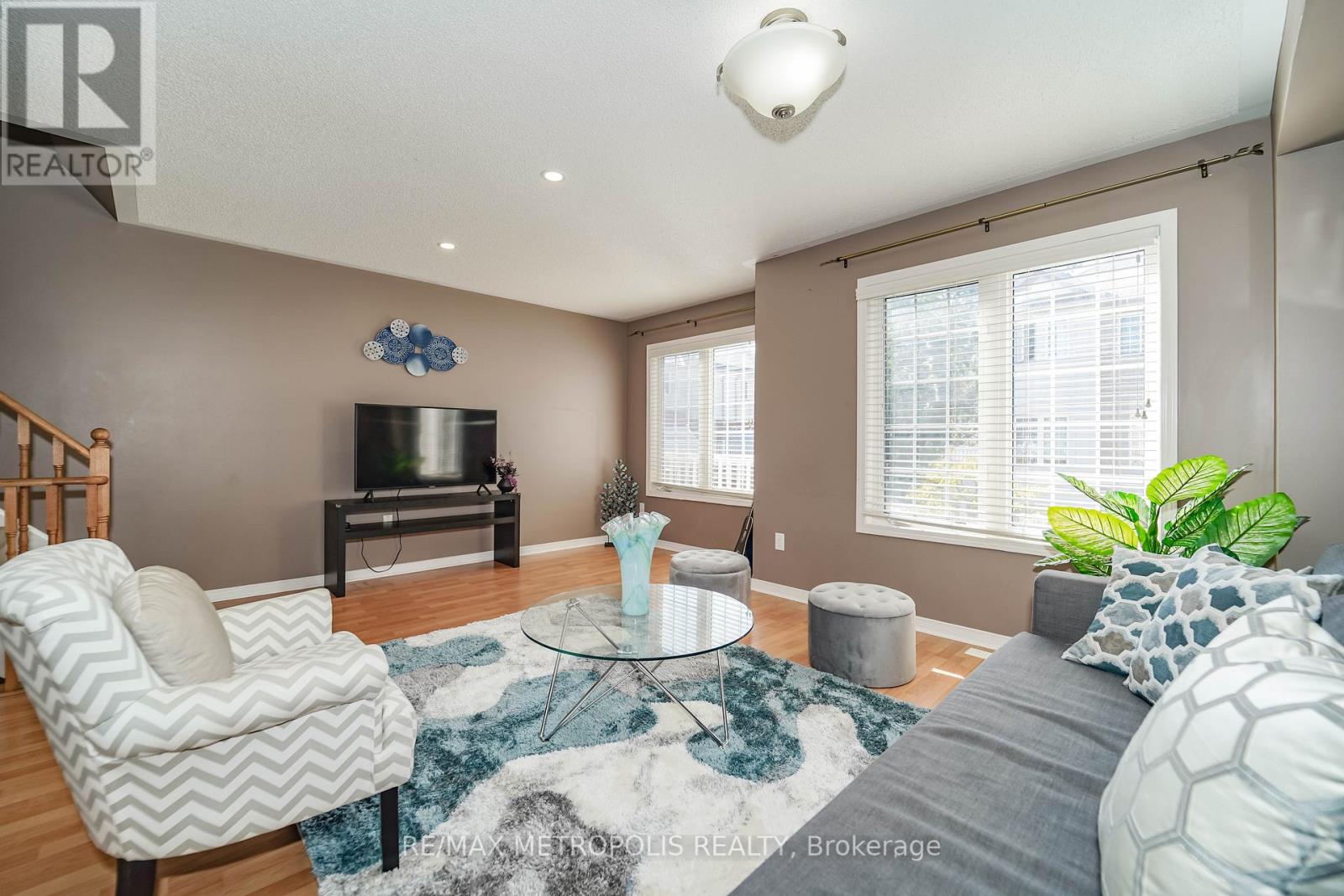 #12 -1790 FINCH AVE