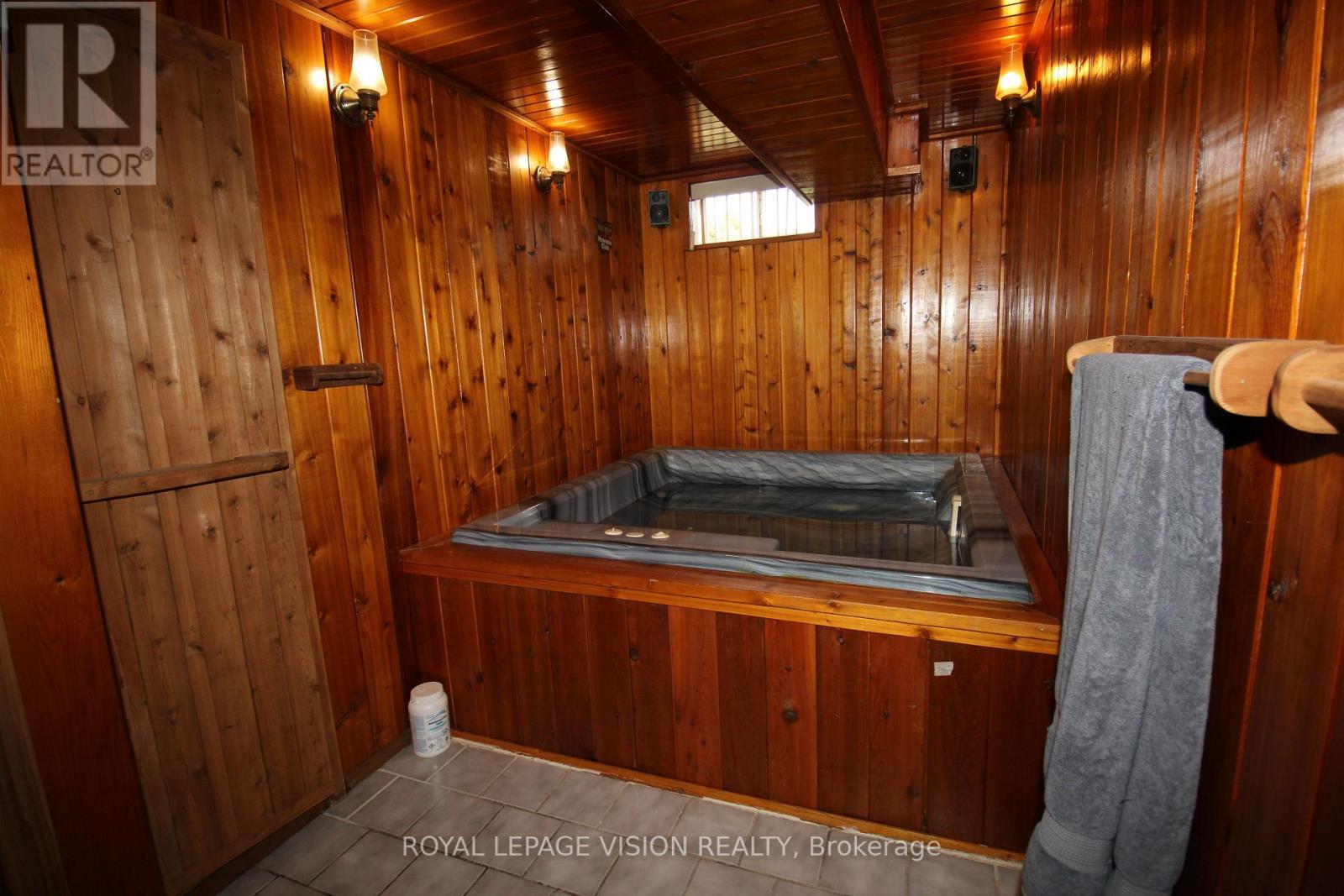 841 MIRIAM RD