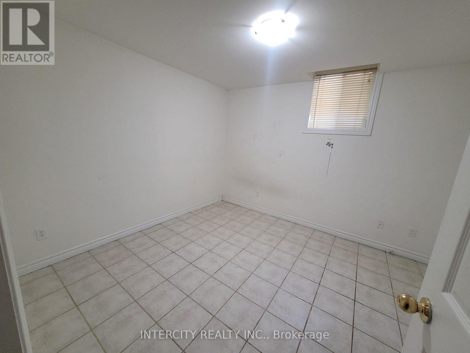 #BSMT -204 DELANEY DR, #Bsmt