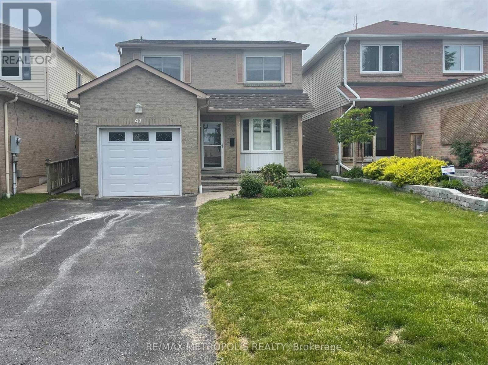 47 GILMOUR DR