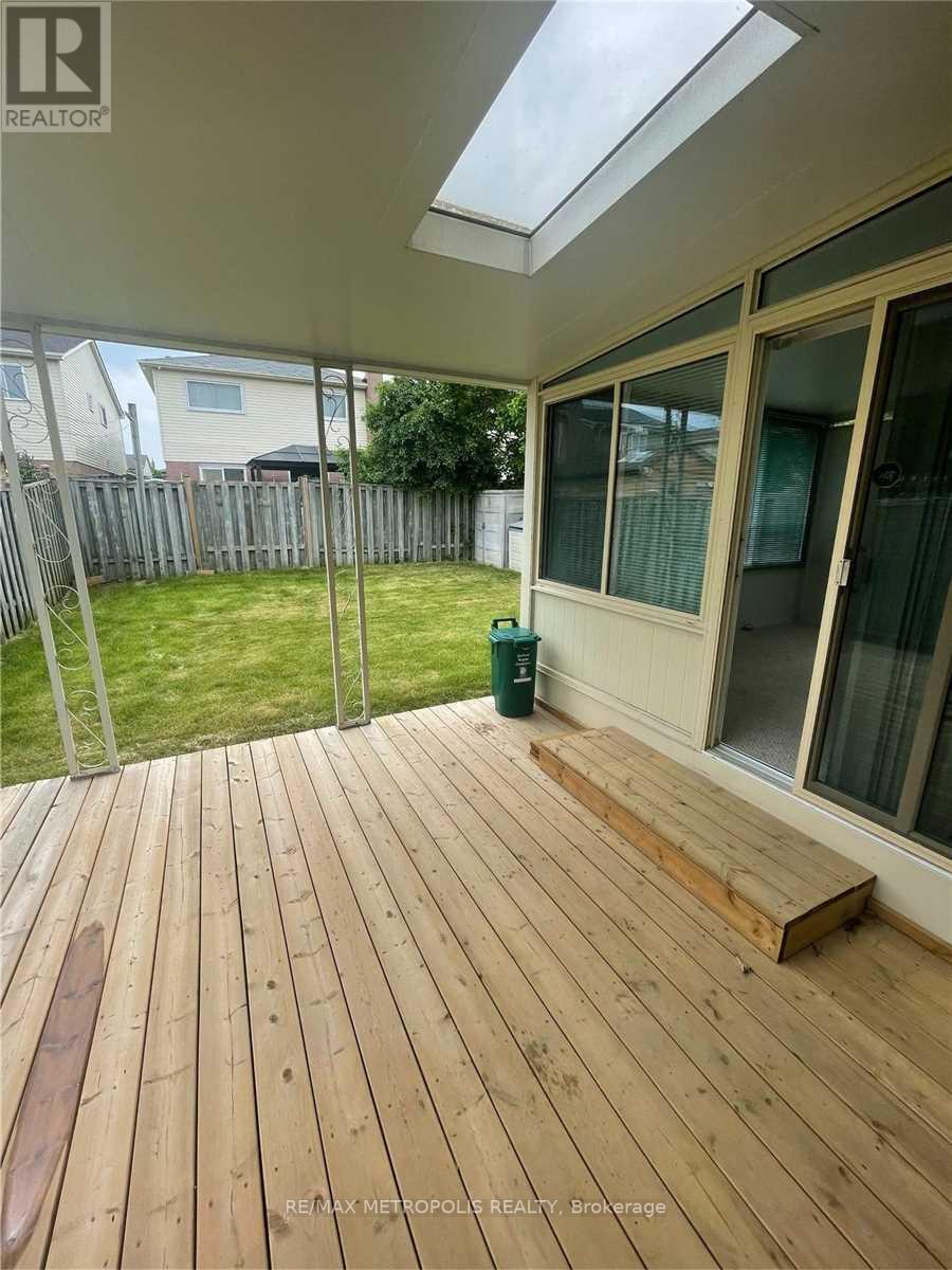 47 GILMOUR DR