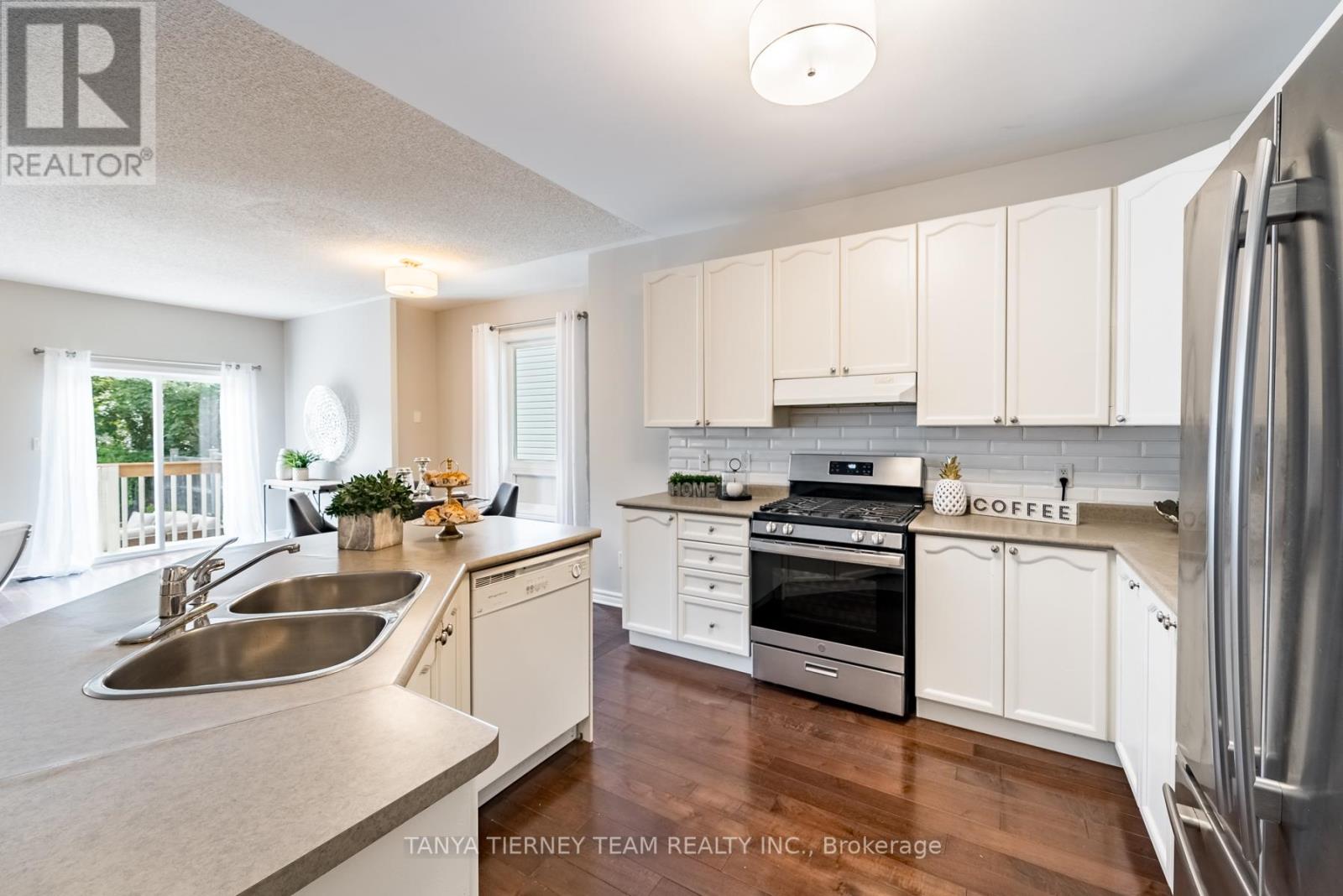 60 DARIUS HARNS DR