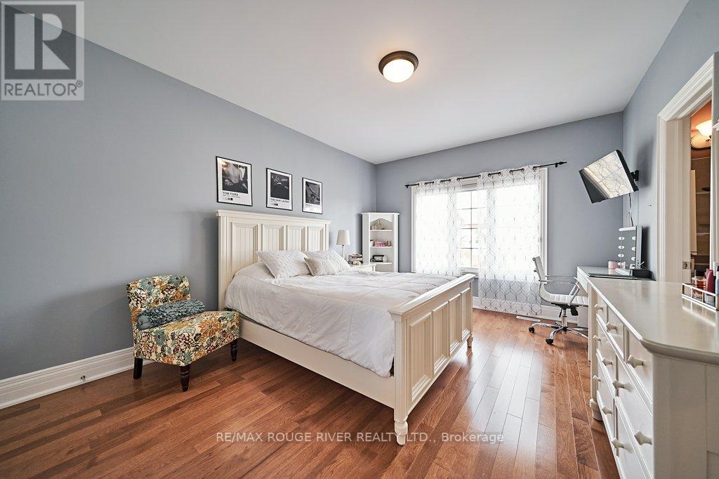 2326 SOUTHCOTT RD