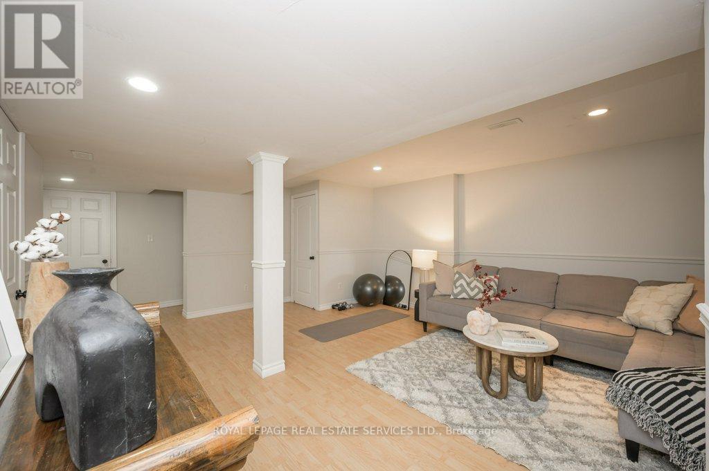 67 CHAREST PL