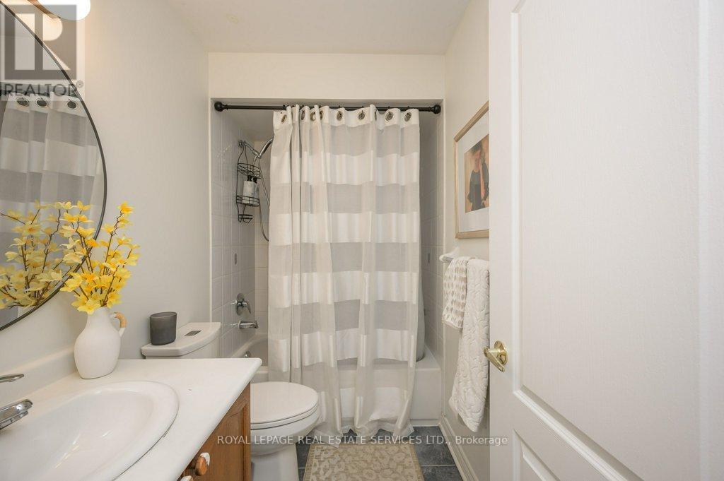 67 CHAREST PL