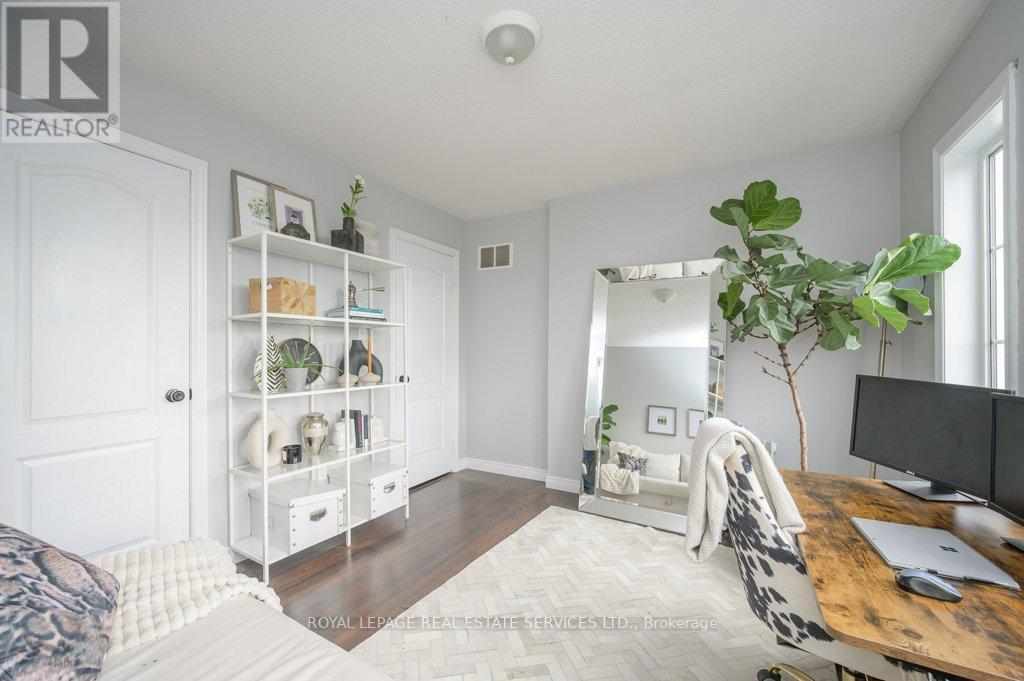 67 CHAREST PL