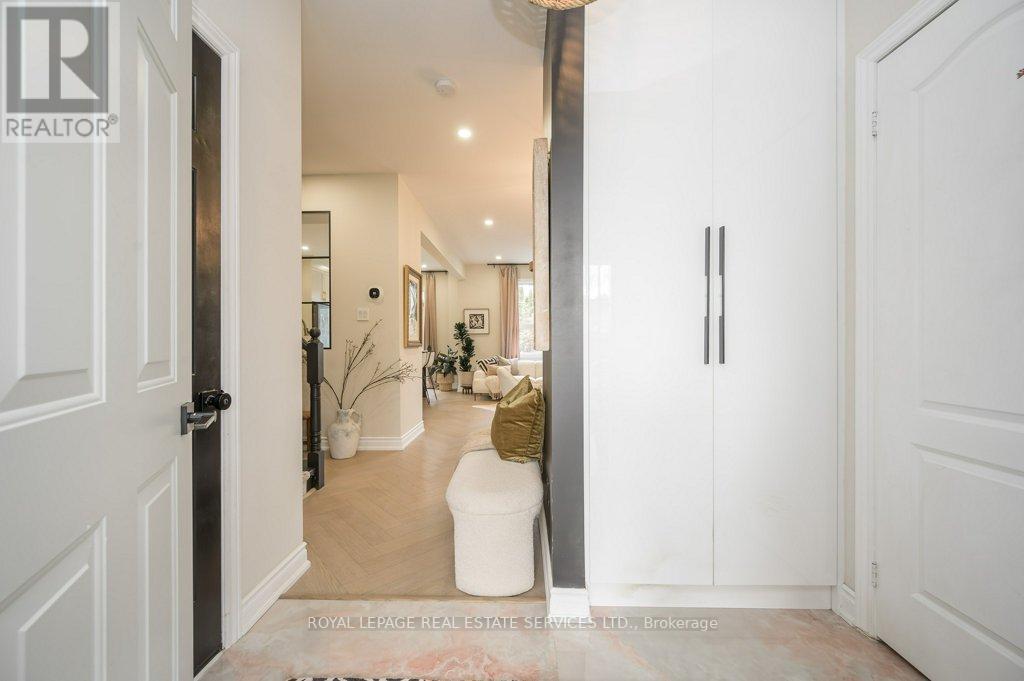 67 CHAREST PL