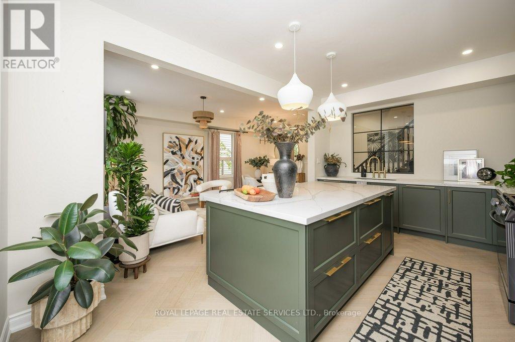 67 CHAREST PL