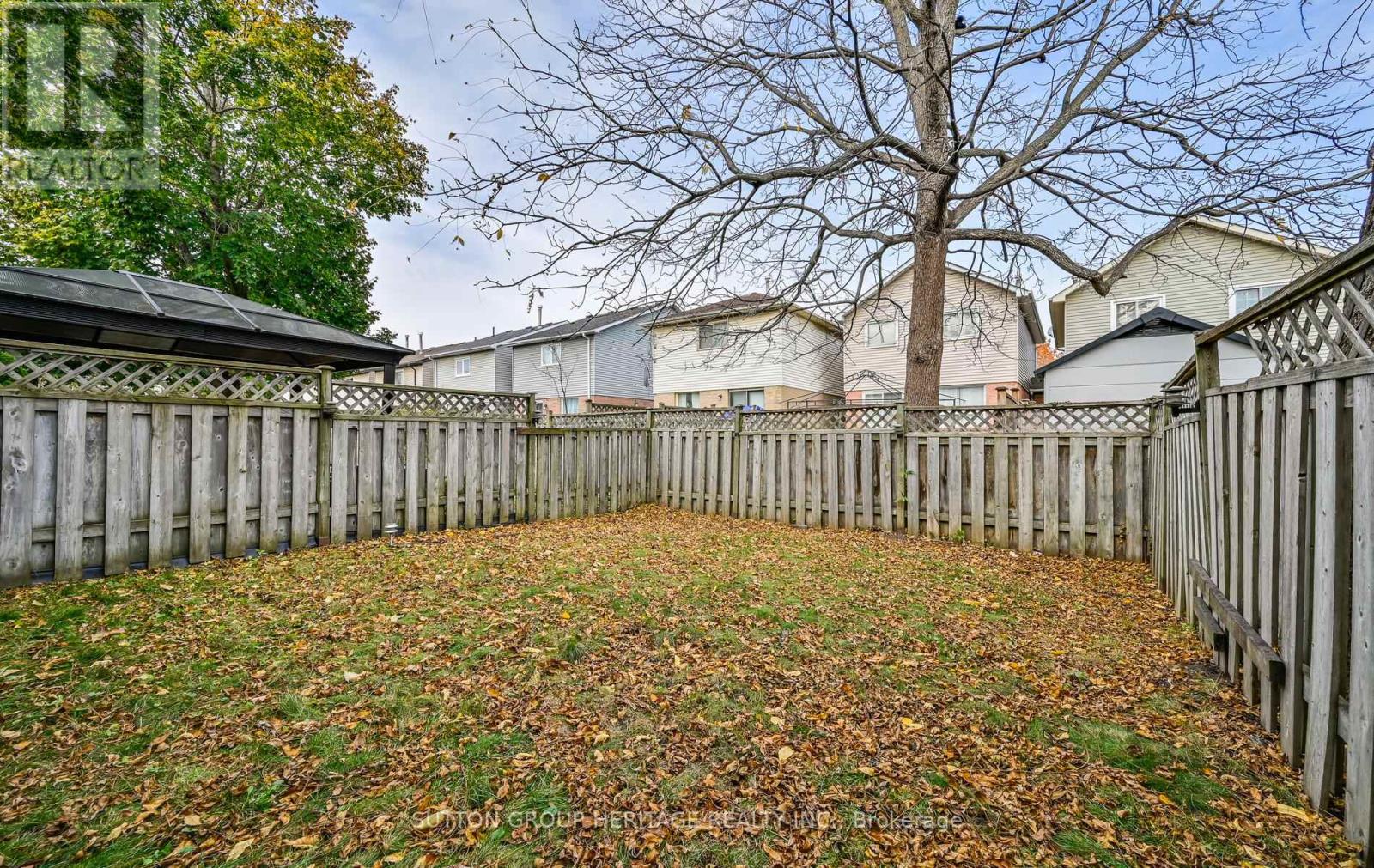 102 DUCATEL CRES