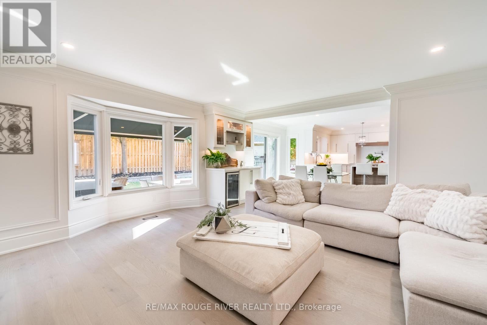 15 CHILTERN PL