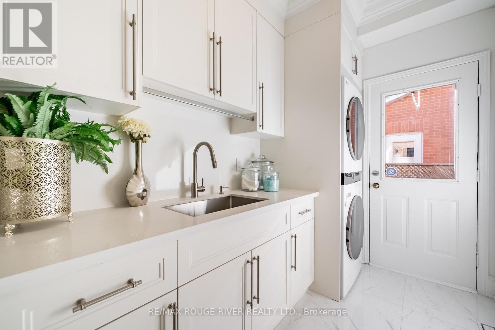 15 CHILTERN PL