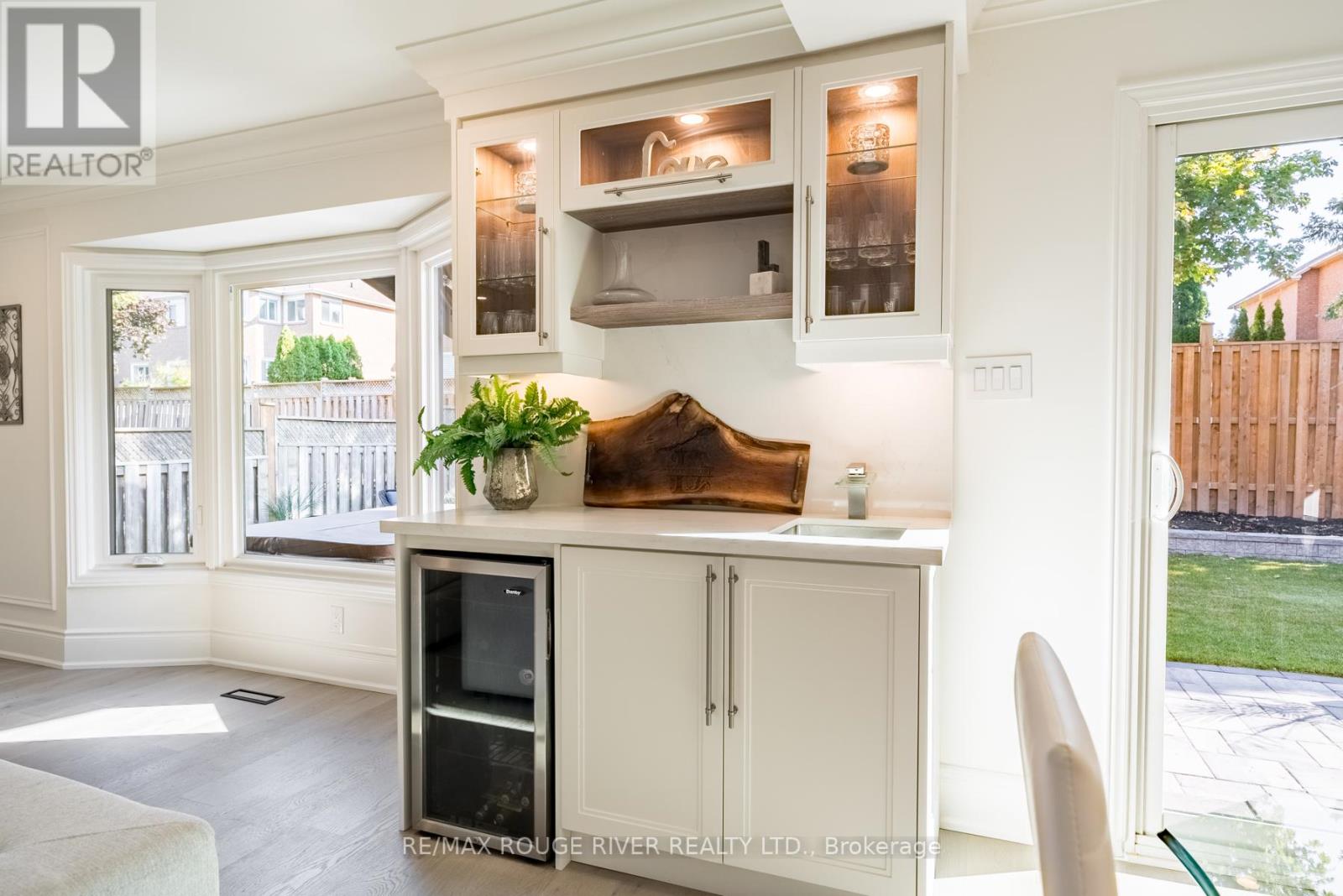 15 CHILTERN PL