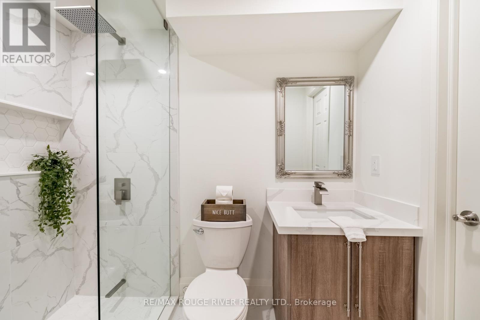 15 CHILTERN PL