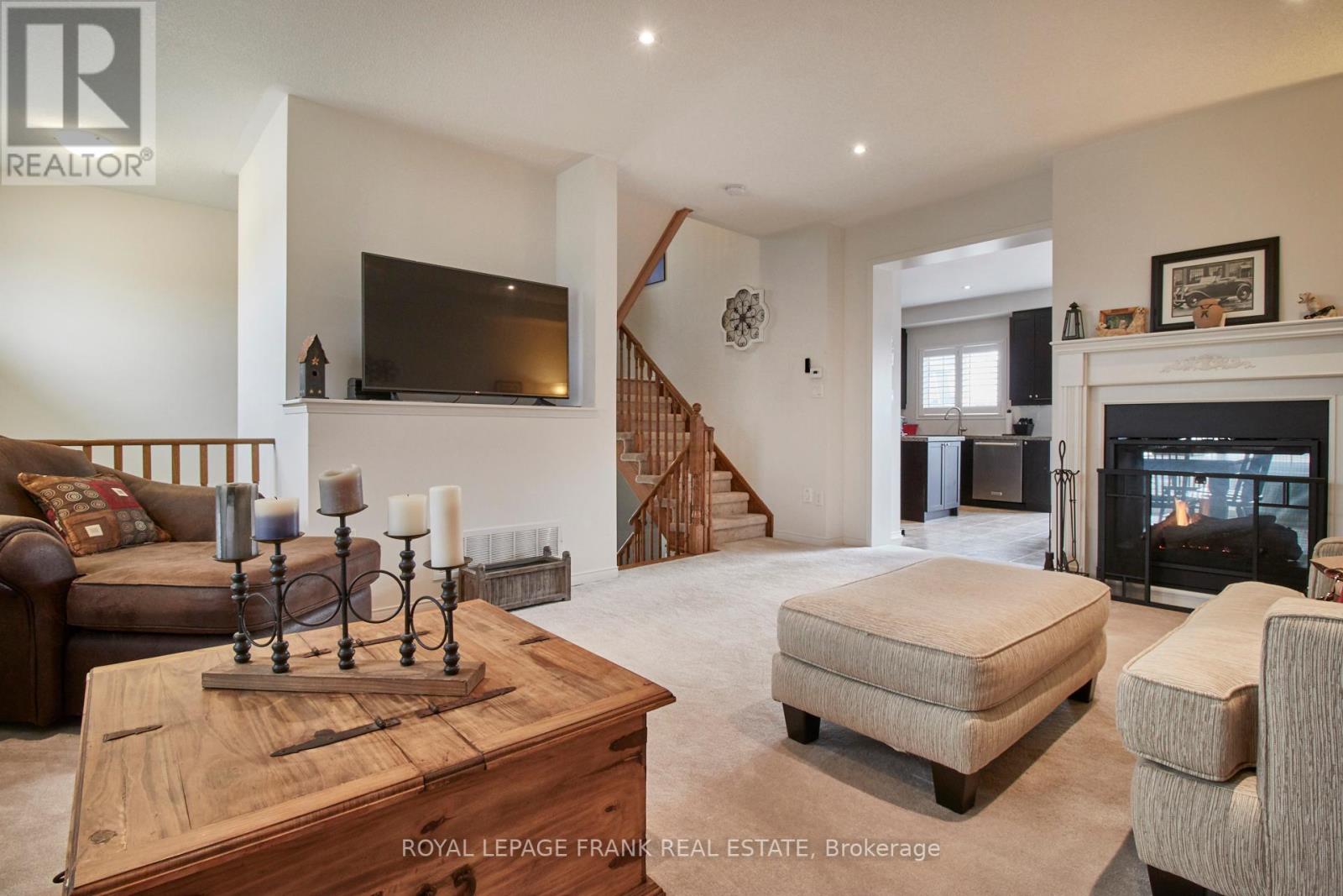 6 ALLER PARK WAY