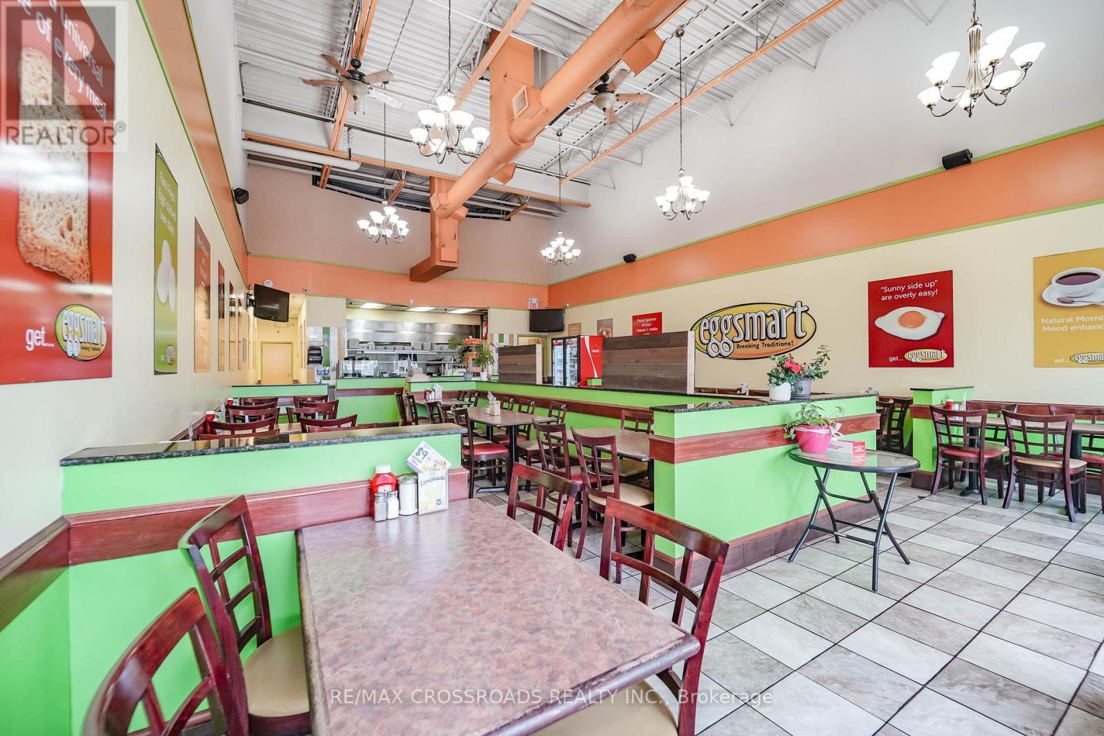 #SUITE 8 -617 VICTORIA ST W, #Suite 8