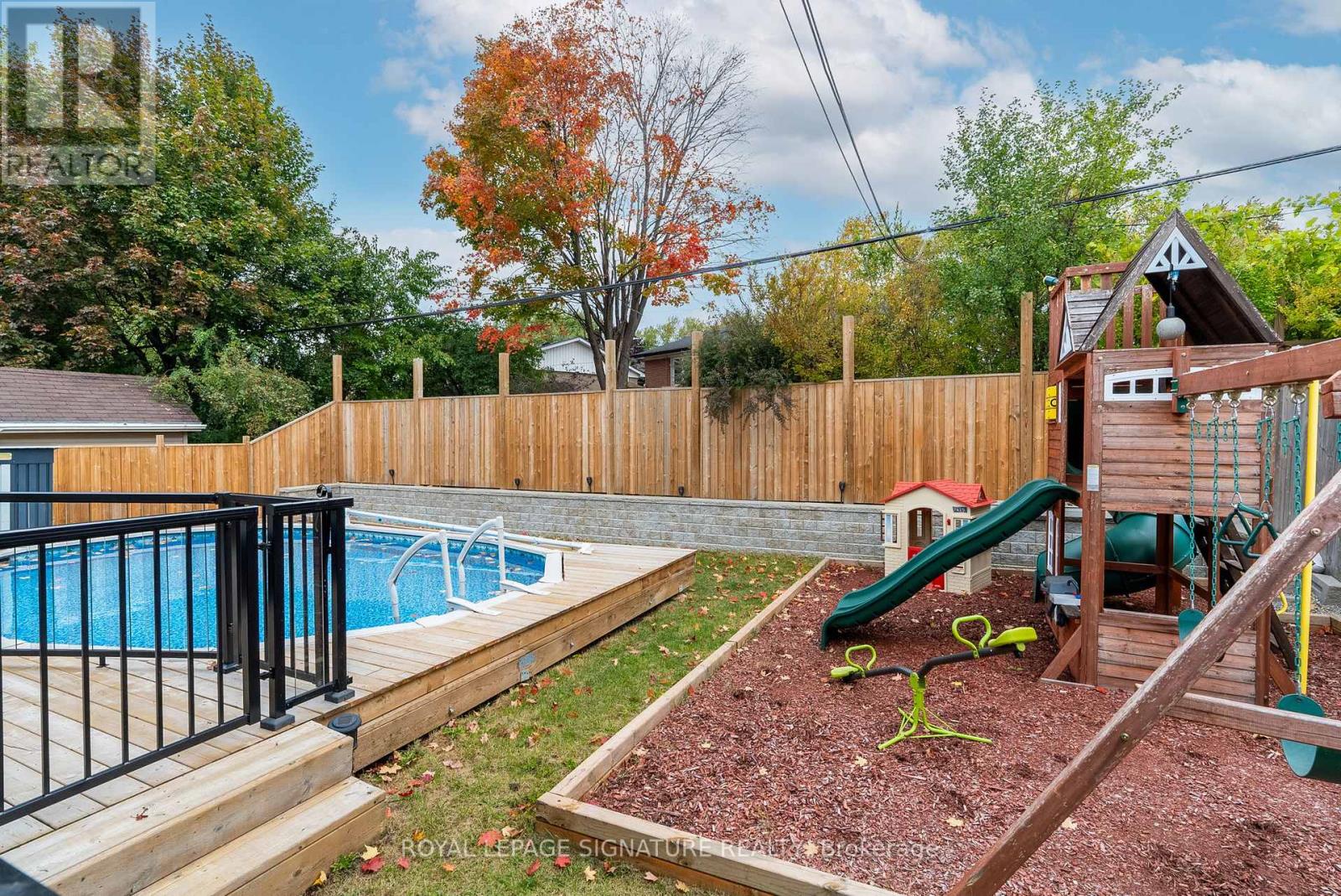 920 GREENWOOD CRES