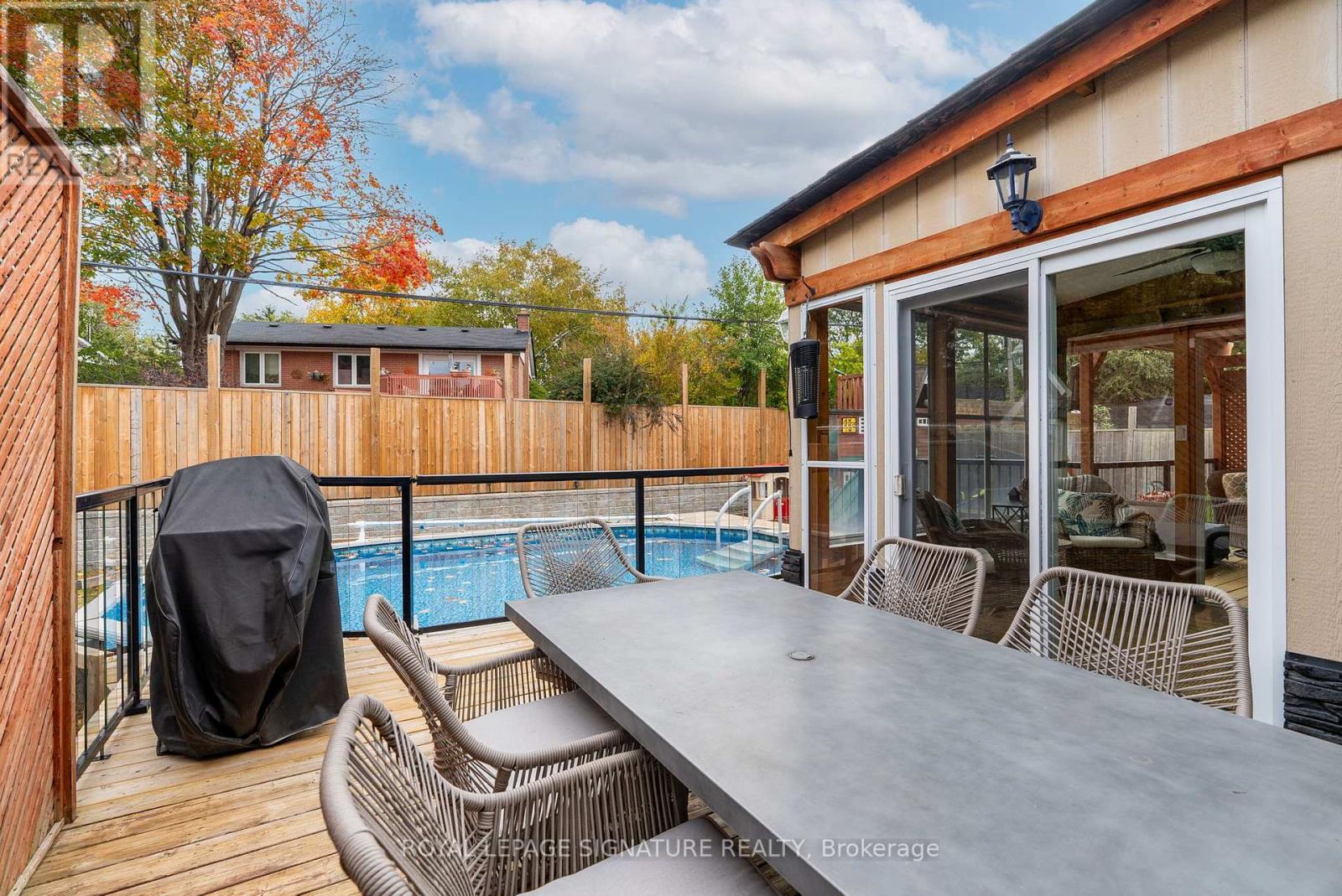 920 GREENWOOD CRES