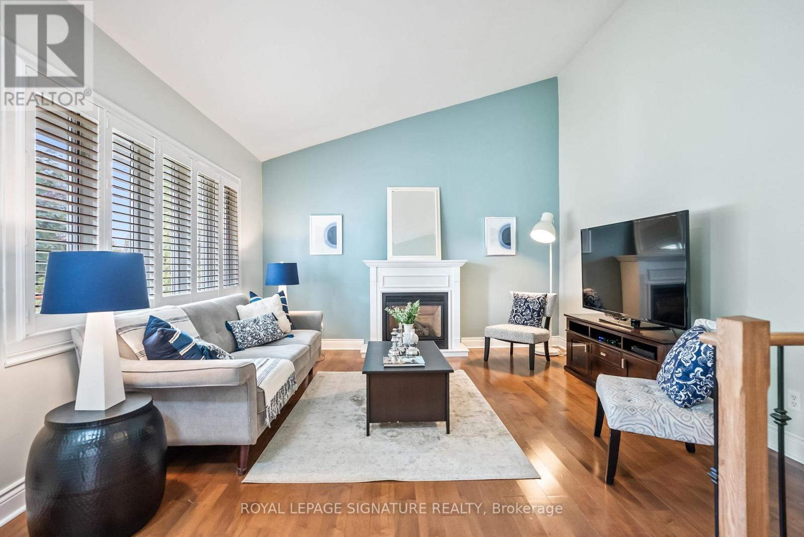 920 GREENWOOD CRES