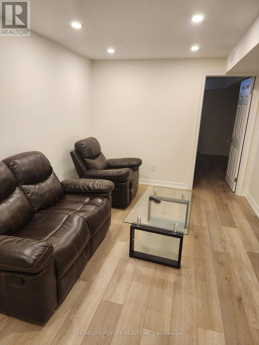 #BSMT -68 KEYWOOD ST, #Bsmt