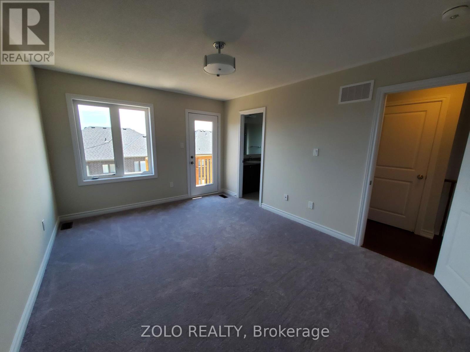 72 DOUET LANE