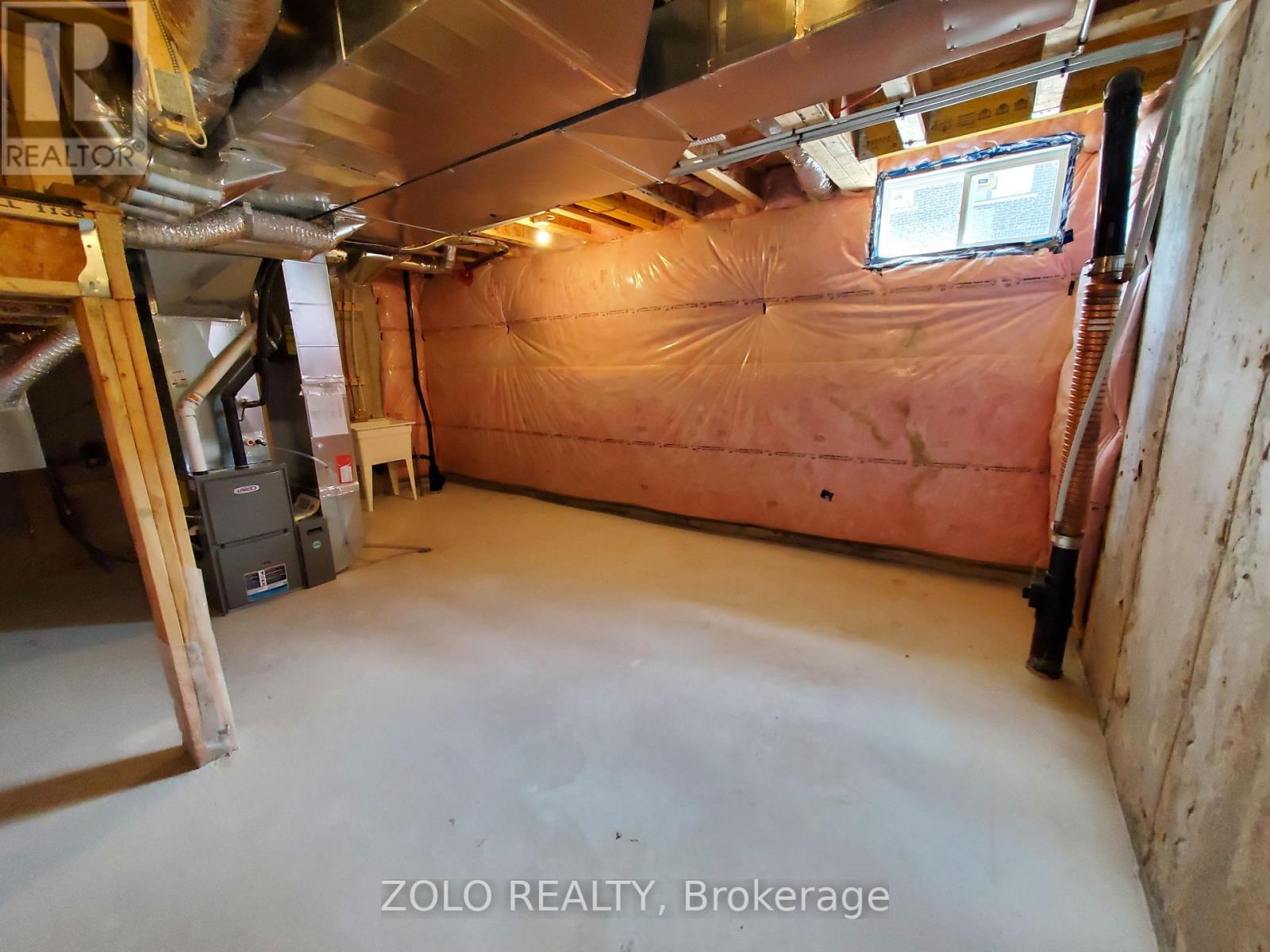 72 DOUET LANE