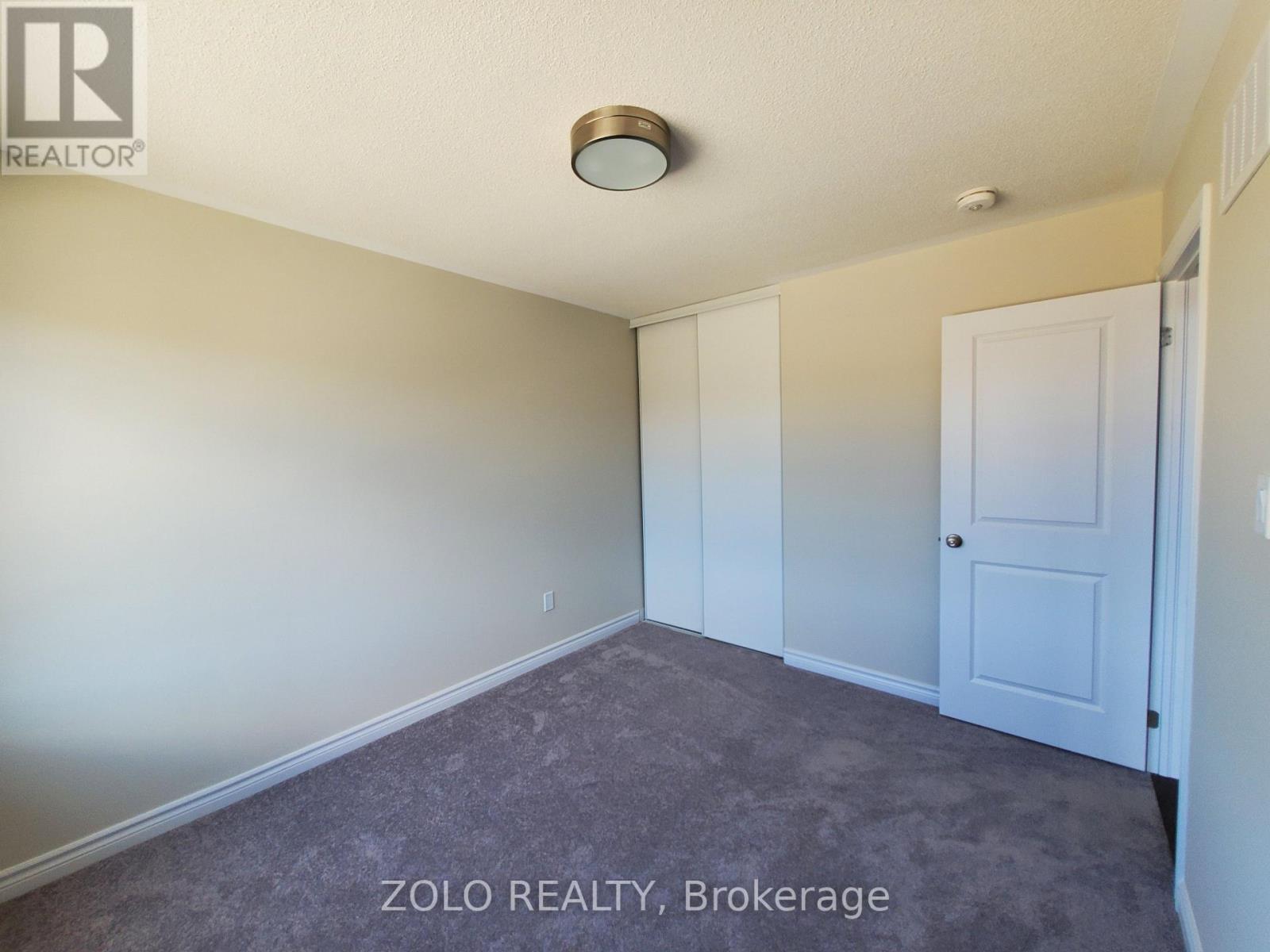 72 DOUET LANE