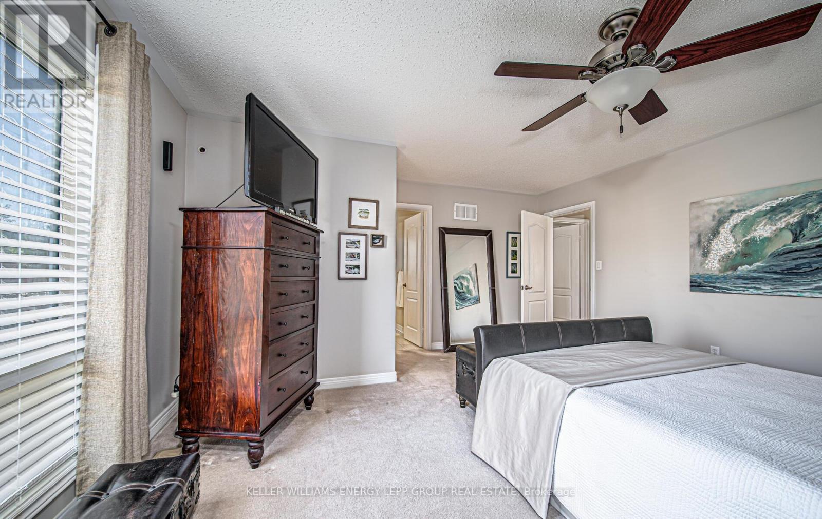 142 VIPOND RD