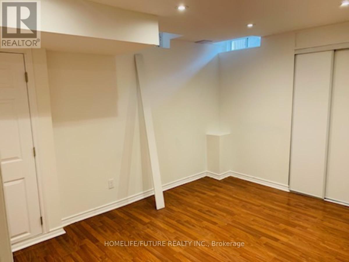 #BSMT -9 BARDEN CRES, #Bsmt