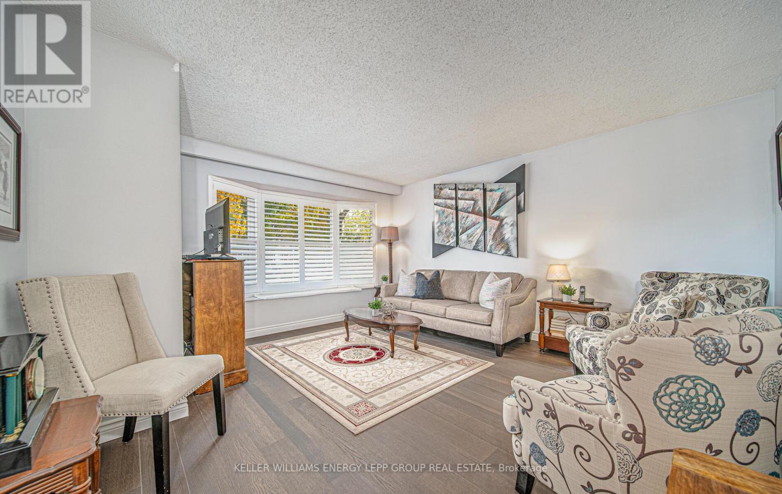 386 ROSEDALE DR