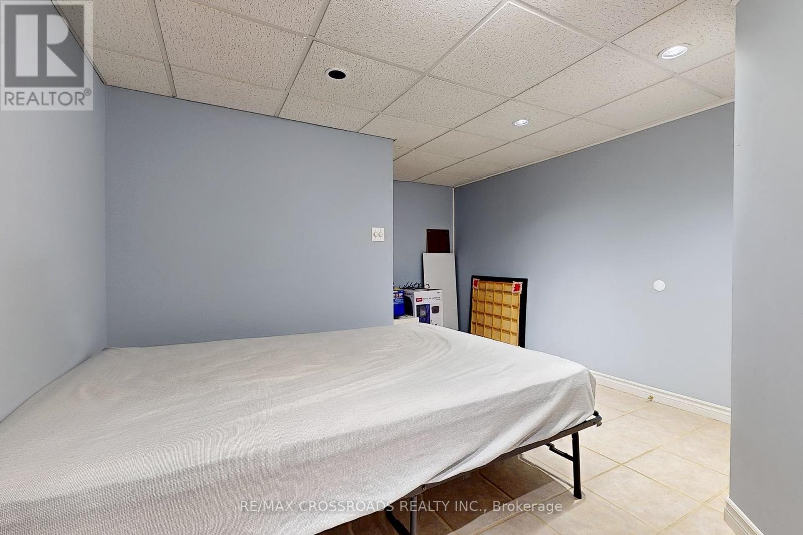66 PARNELL CRES