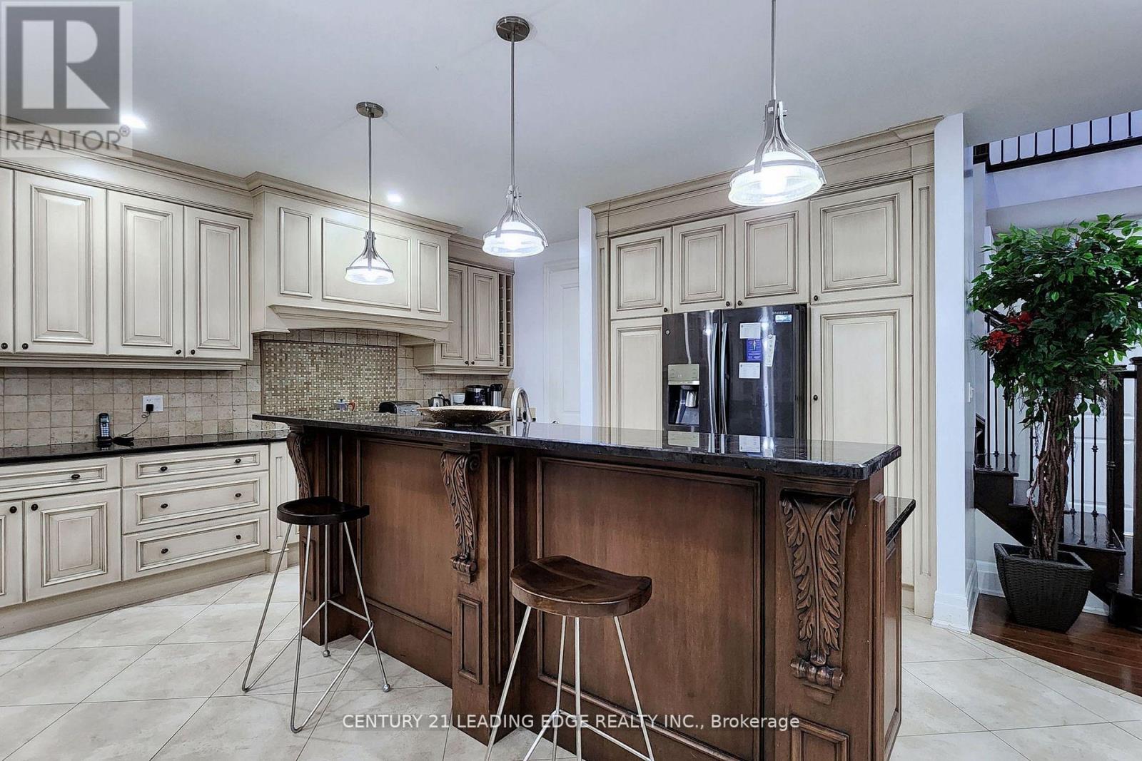 473 OAKWOOD DR