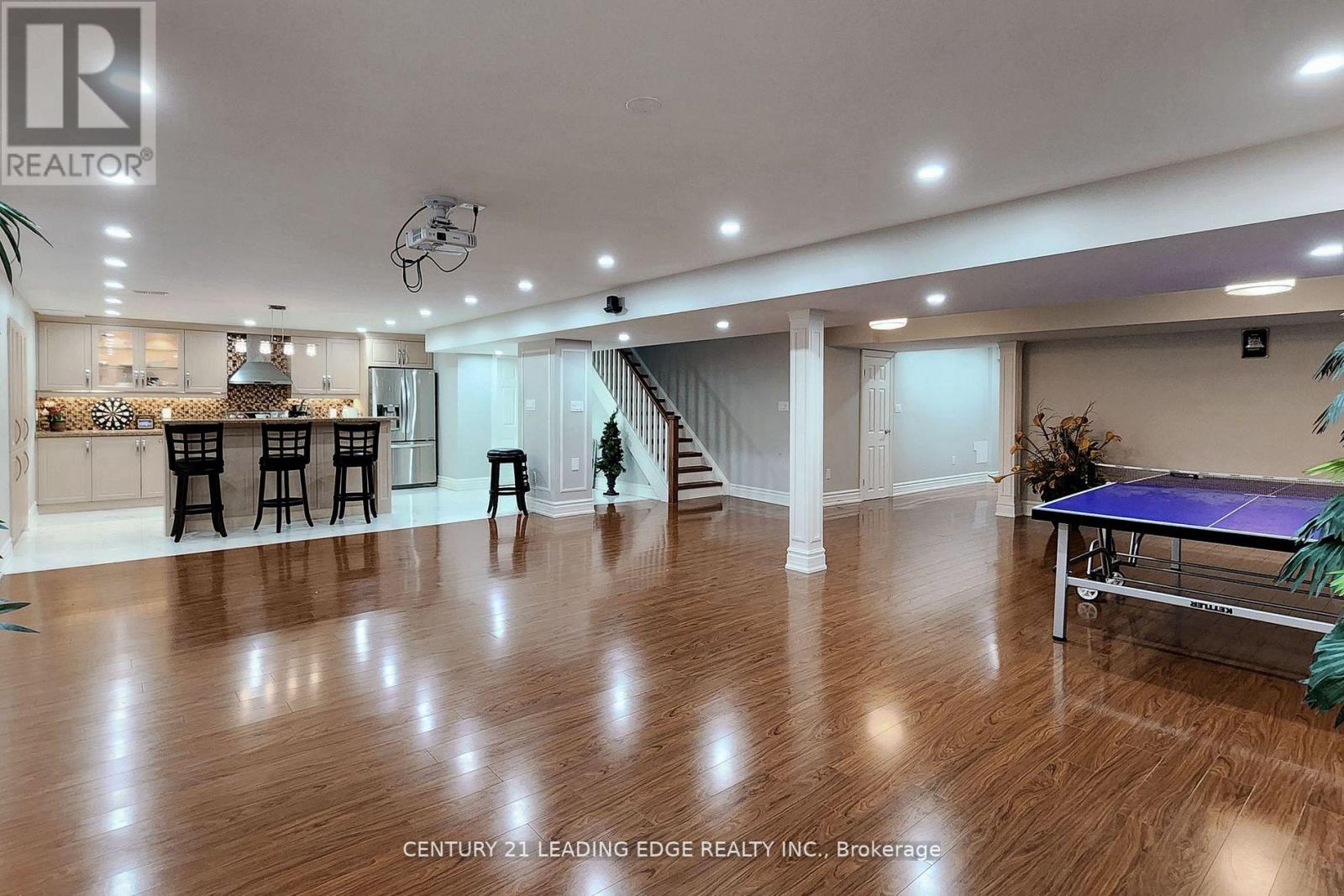 473 OAKWOOD DR